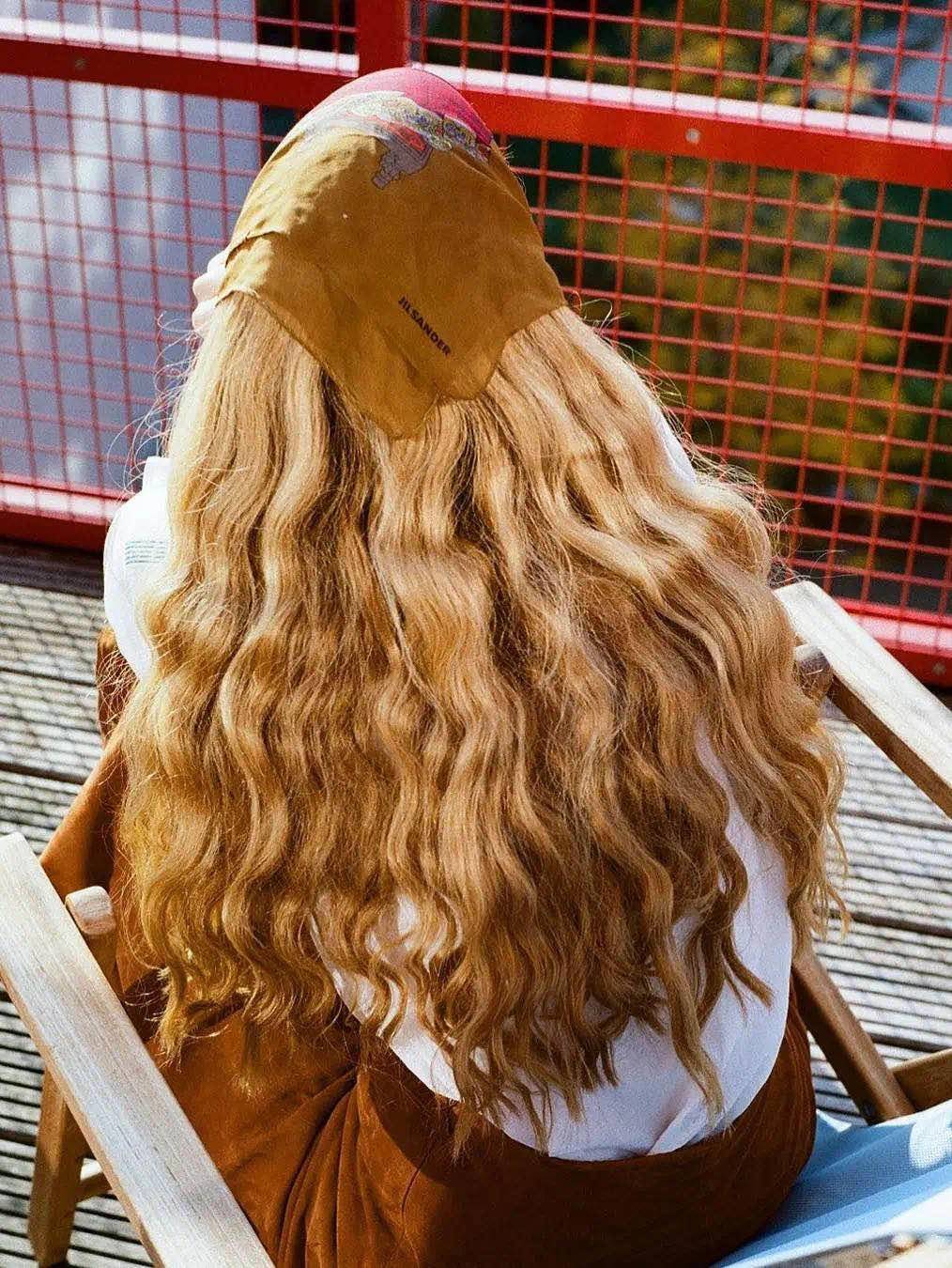 女生短发发型图片慵懒风,慵懒短发微卷发型