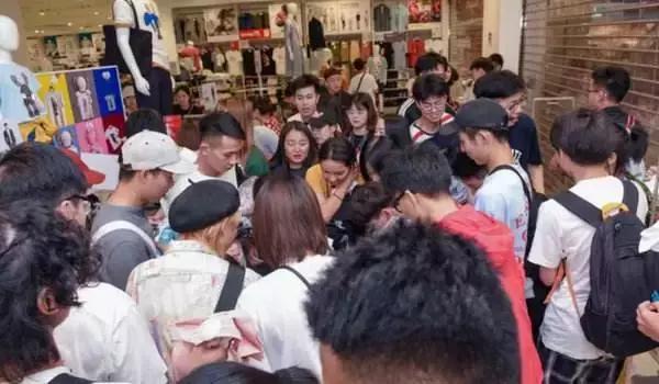 饥饿营销限量款 (饥饿营销限量定制款)