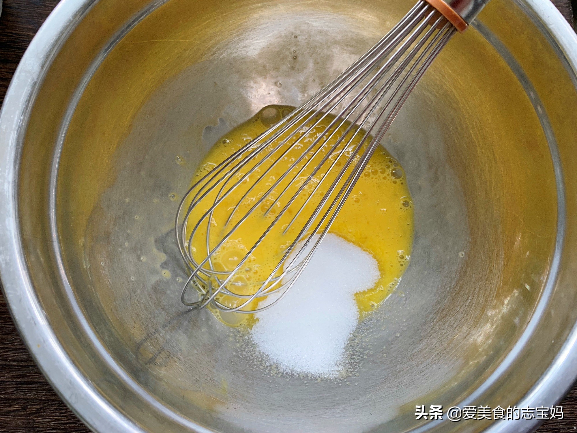 自制酸奶蛋挞味道好极了,在家就能做的简单酸奶蛋挞