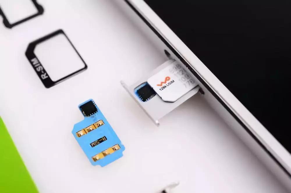 iphone有锁卡贴机能用吗,iphone有锁卡贴机怎么黑解