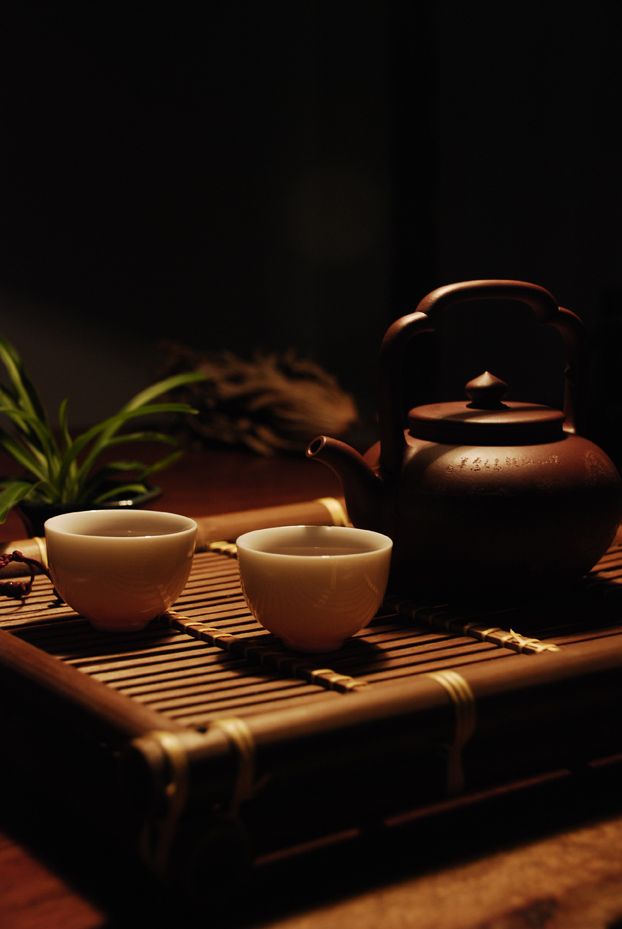 一杯暖心的清茶散文,一盏清茶品百味经典散文