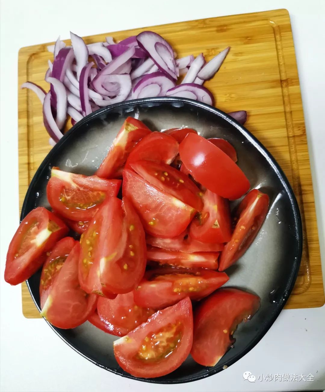 番茄鸡蛋焖饭做的意面,番茄花甲虾仁意面