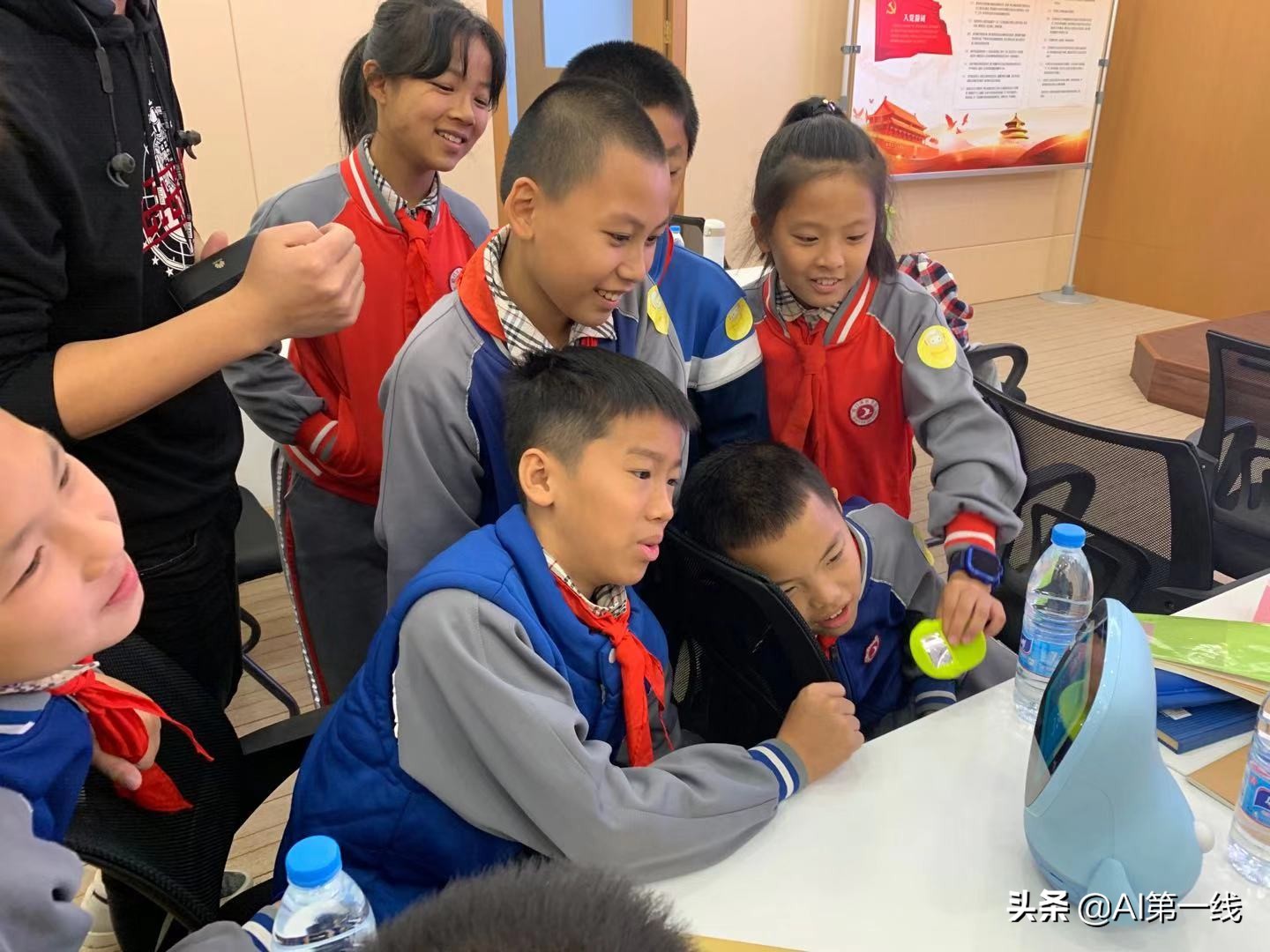 聪聪ai陪伴教育机器人,ai课堂黑科技