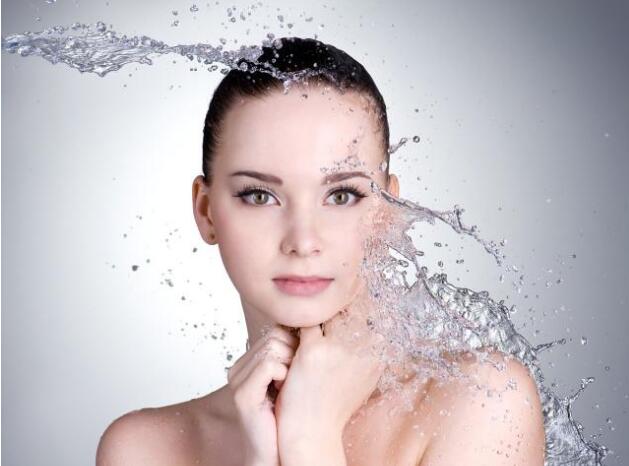 油性皮肤缺水怎么补水,缺水性干性肌肤怎么护理