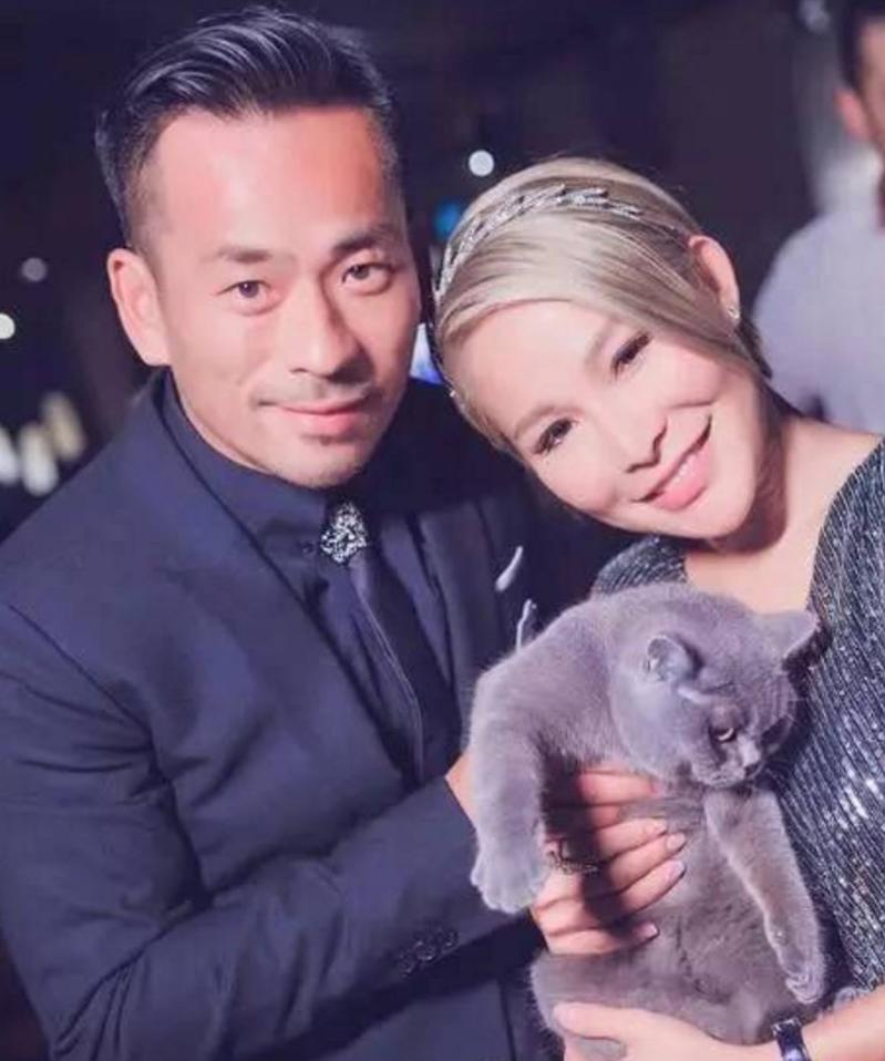 为当赌王“人肉坐垫”甩陈柏霖,5年3胎斗正室,今拿5亿被扫出门