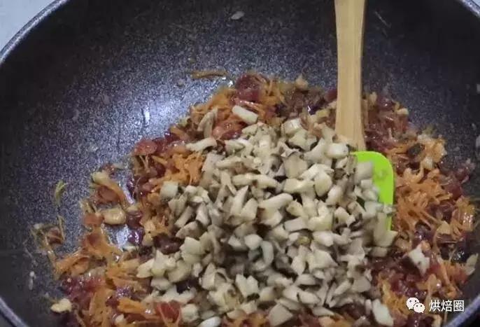 超好吃的广式萝卜糕附教程,现成萝卜糕怎么煎