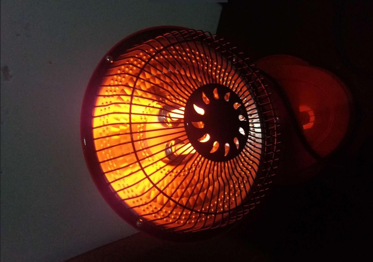 小太阳取暖器能引起火灾吗,小太阳取暖器烧掉