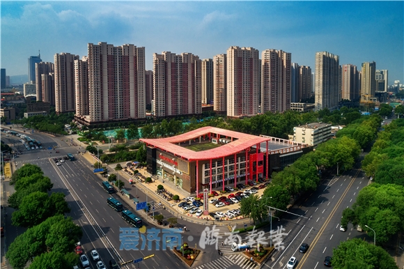 志愿，“镜”见天桥之美