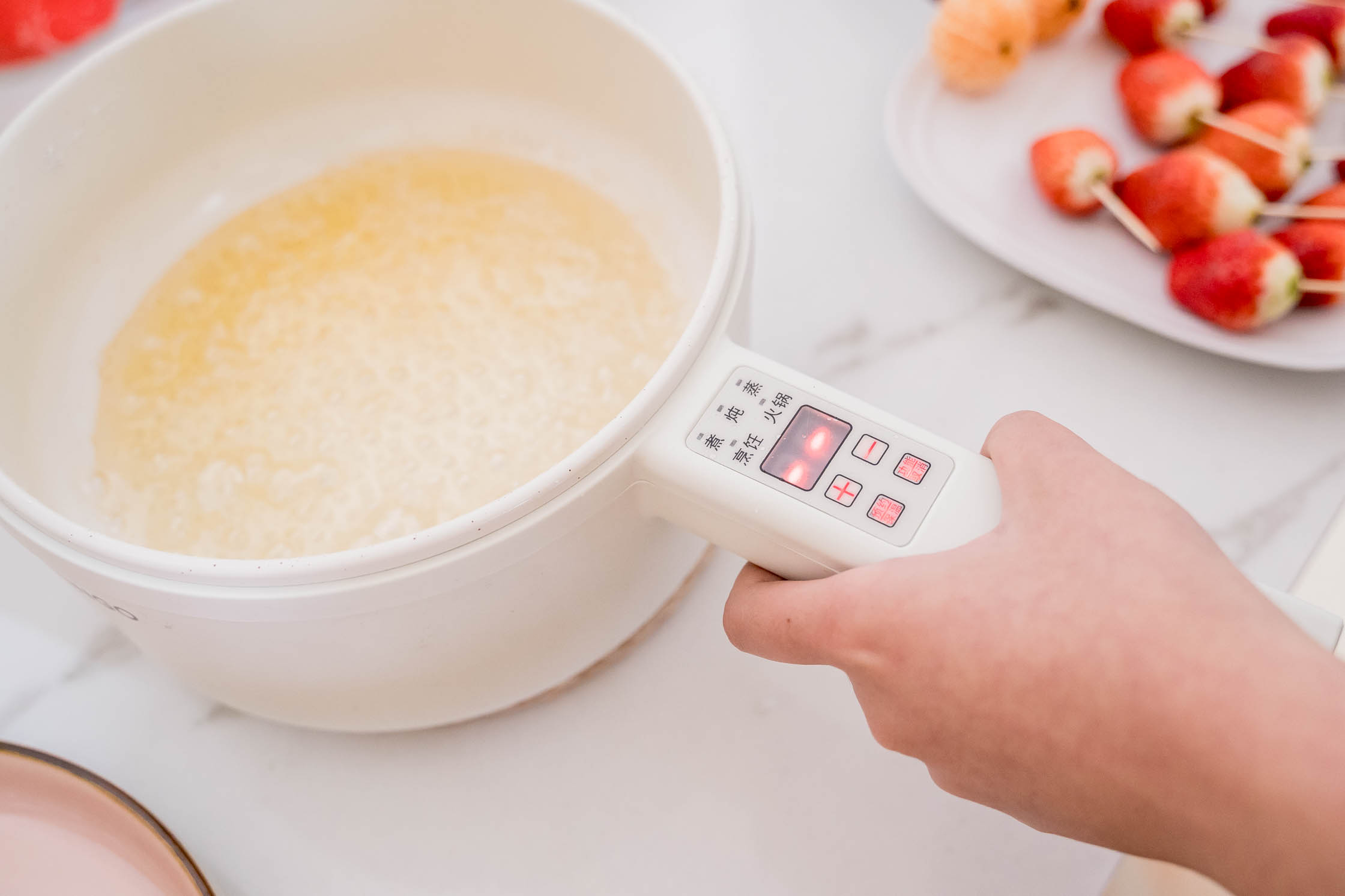 七彩小型电煮锅,热卖多功能电煮锅