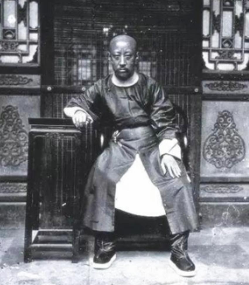 历史上的同治之死,谁该为了清朝灭亡负责