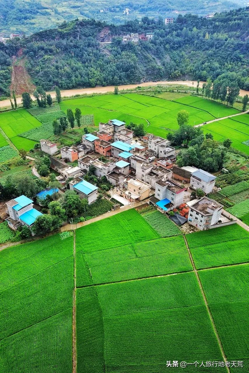 无需攻略,这12个绝美宝藏小城,随便挑一个小住几日,就很惬意