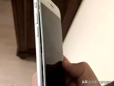 大连苹果授权售后服务中心,大连女孩修手机