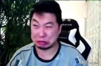 看完这部“秘籍”后,我用被削的恶魔猎手拿到了“12胜”奖励!