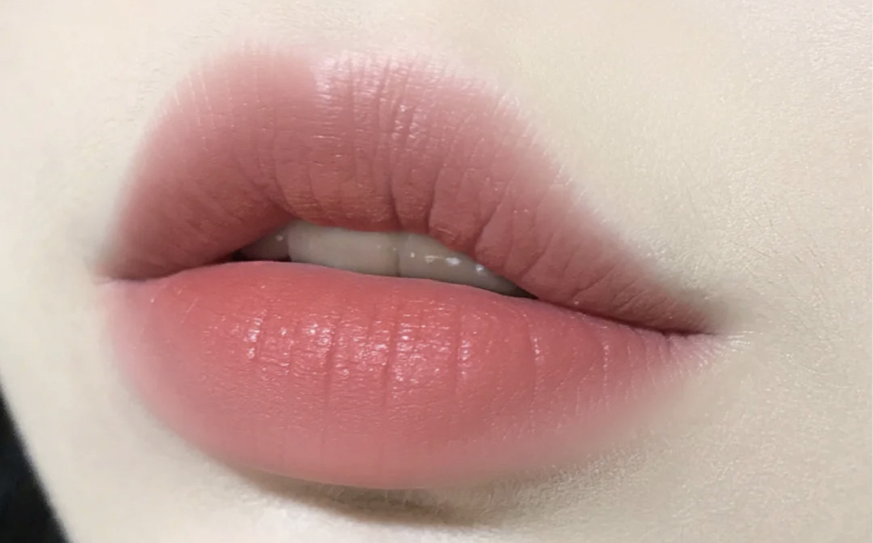 大牌冷门色号涂上惊为天人,一看就很贵的配色