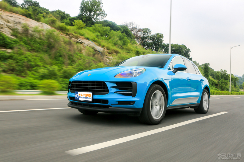 2019款保时捷macans运动suv之选 (2022款保时捷macan s深度试驾2.9t)