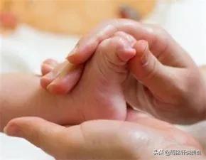 宝宝肠胃不好怎么改善,宝宝肠胃不好要减少吃饭的次数吗