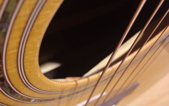 怎么挑选一款好的吉他,新手怎么选吉他形状