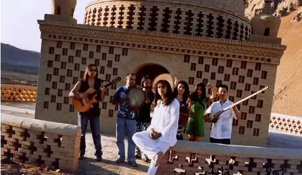 除了摇滚民谣嘻哈还有哪些曲风,中国说唱和中国摇滚