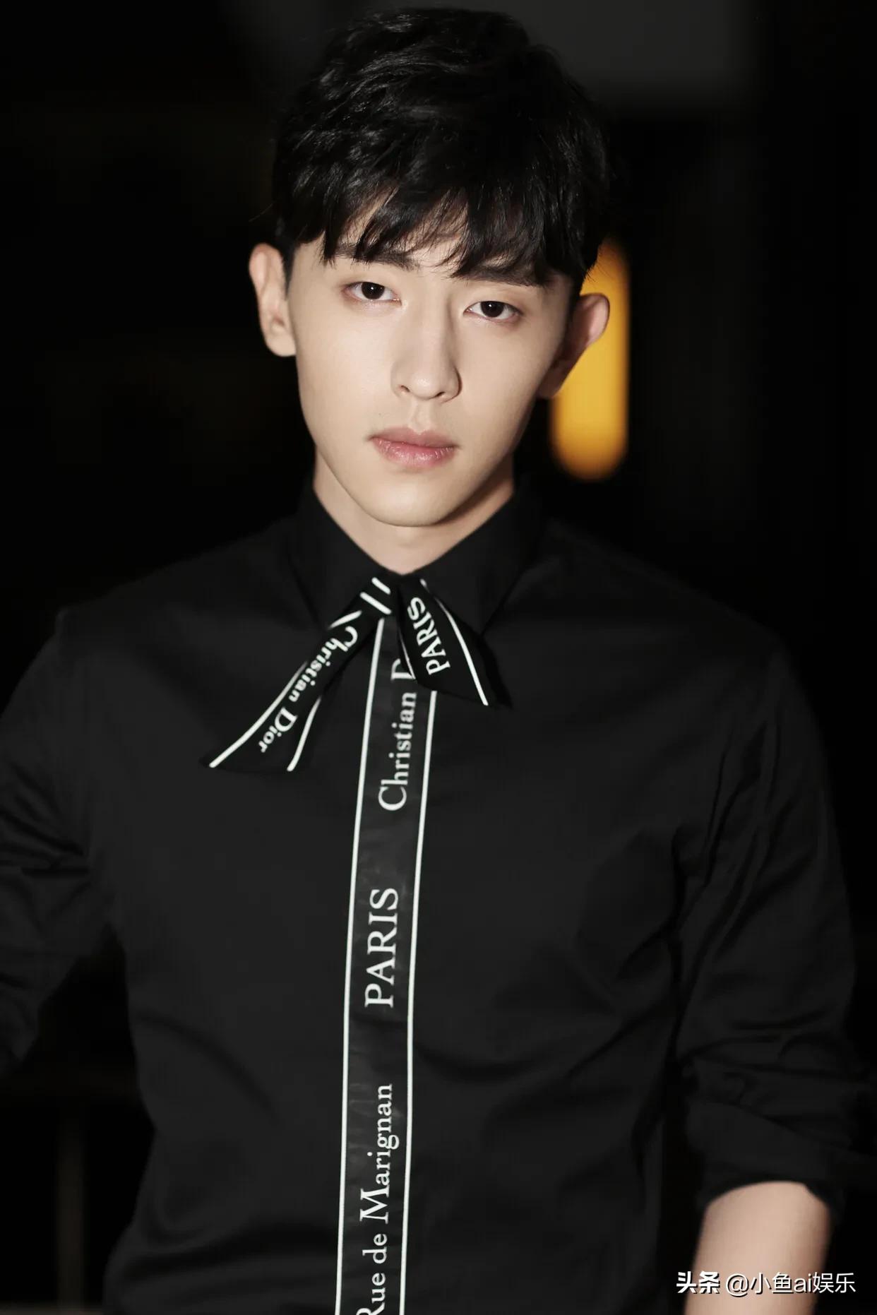 邓伦新剧来袭，集演技颜值于一身，与李一桐组新CP