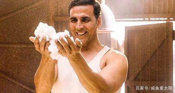 众叛亲离，只为你做一片三无卫生巾！