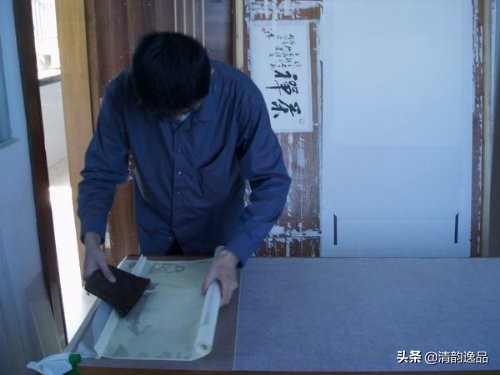 字画木框手工装裱全过程,字画装裱浆糊制作全过程视频