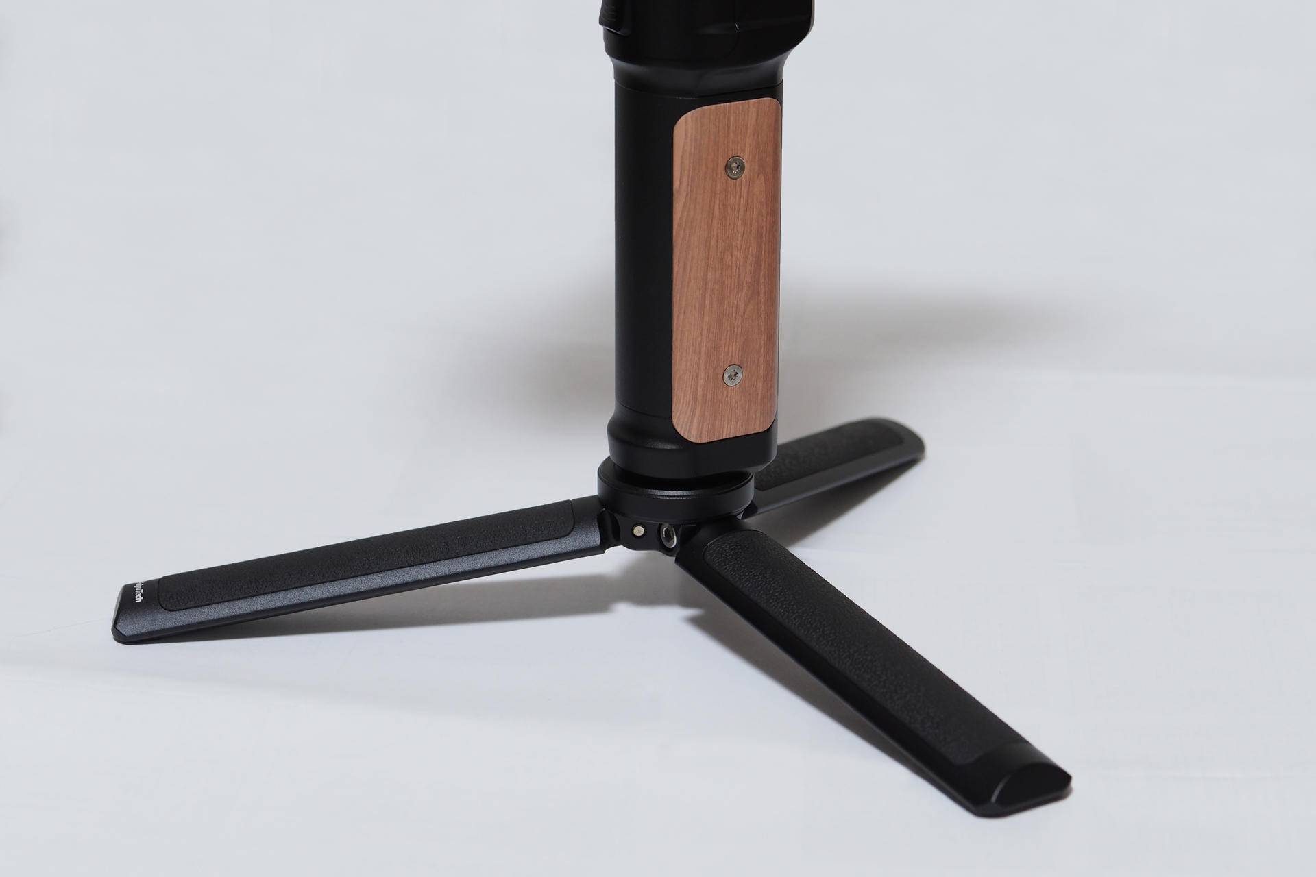 飞宇2000c稳定器使用教程,致迅稳定器与飞宇2000c哪个好