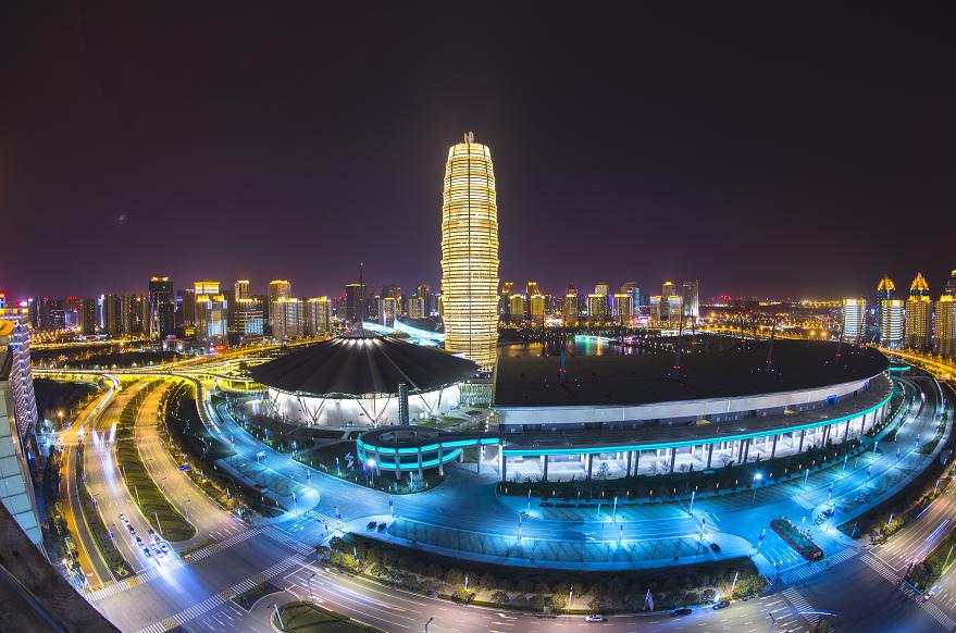 「郑州晚报」社长评论:我们的激情和梦想在奔跑路上激荡