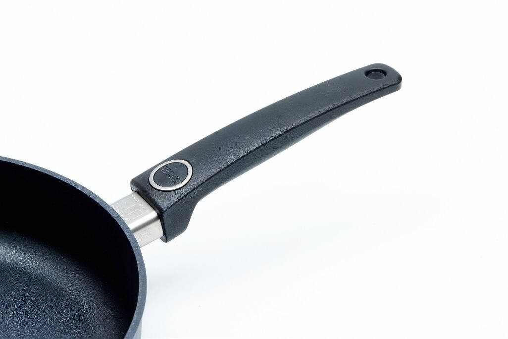 无油烟不粘锅的炒菜平底锅,钻石麦饭石不粘锅