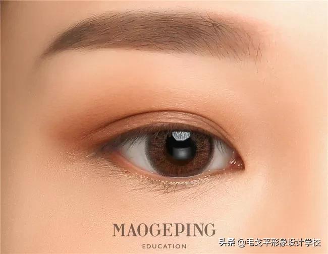 怎么避免眼妆脏,怎样防止眼妆脱落