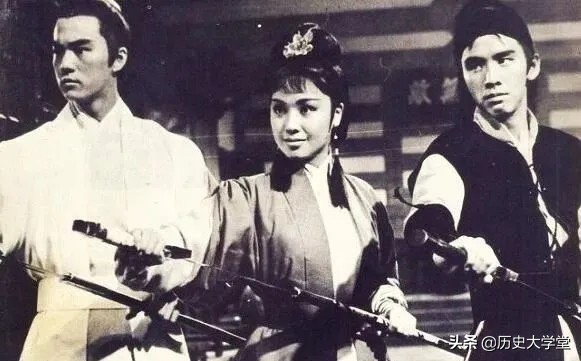 峨眉和华山的区别,金庸对华山论剑的描述