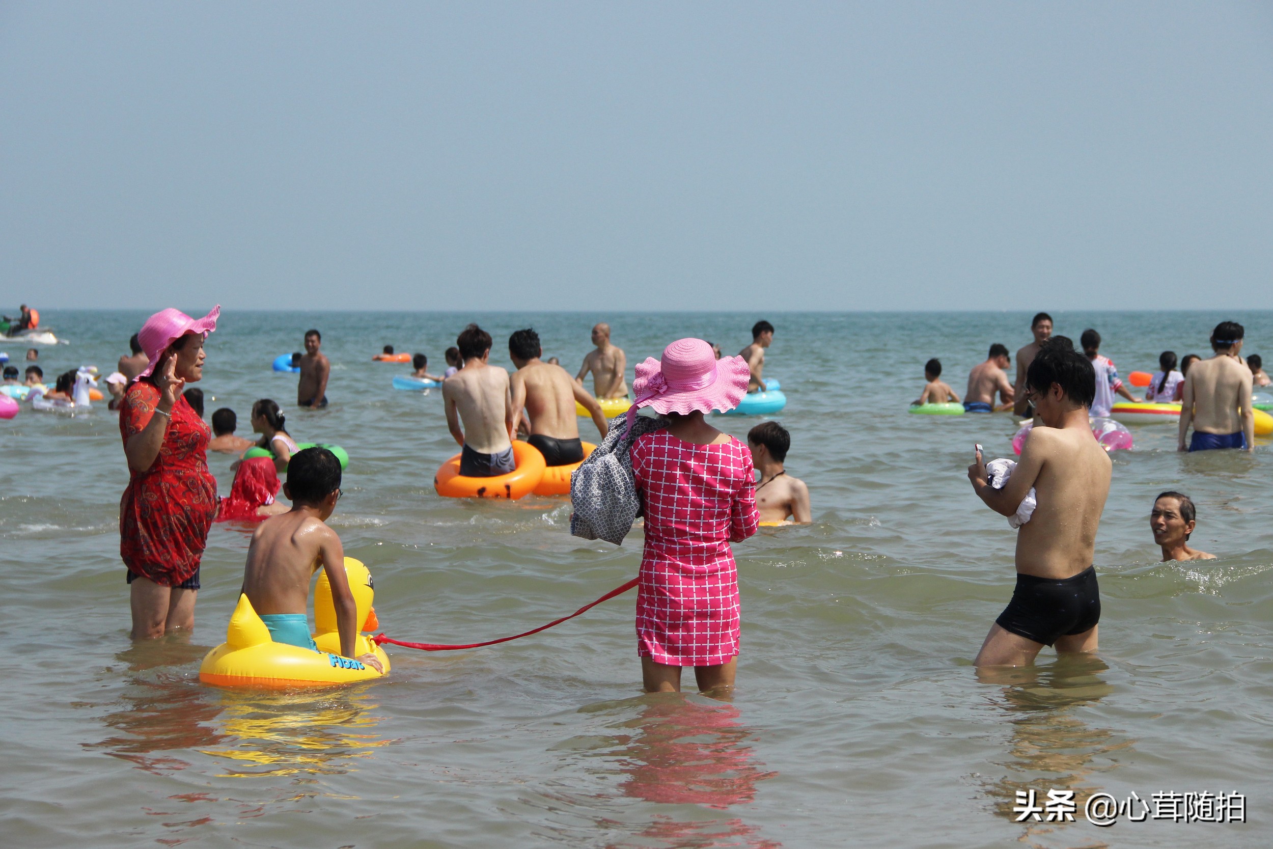 青岛市的金沙滩,金沙滩海边生活