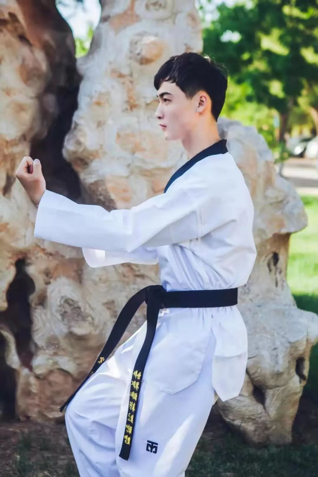 mma训练巴西柔术训练馆报名,mma综合格斗和巴西柔术