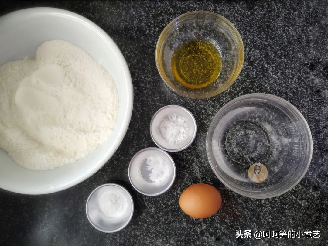 上海油条的做法和配方视频,100种简易懒人早餐油条的做法