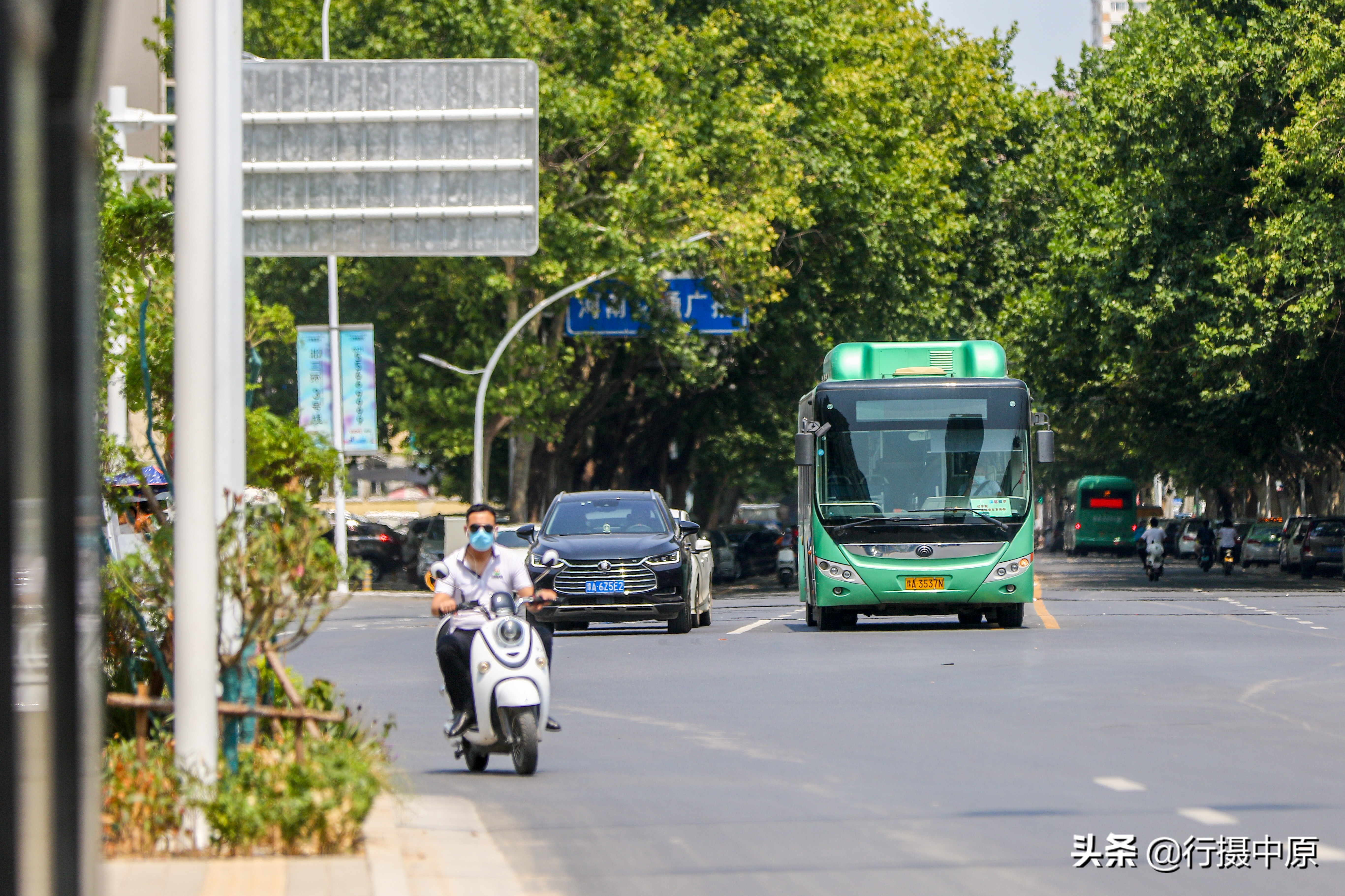郑州公*班交**次增加！上车只需扫码