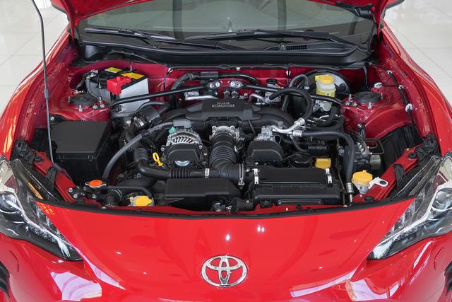 跑车丰田86,丰田86跑车多少钱落地