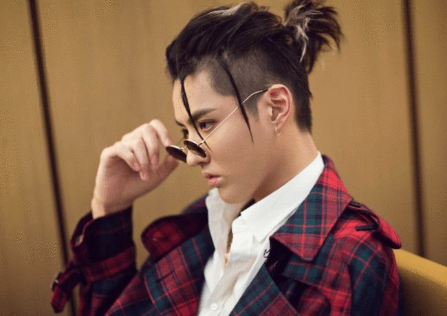 非理性追星有风险粉丝须谨慎,脑残粉疯狂追星过激事件