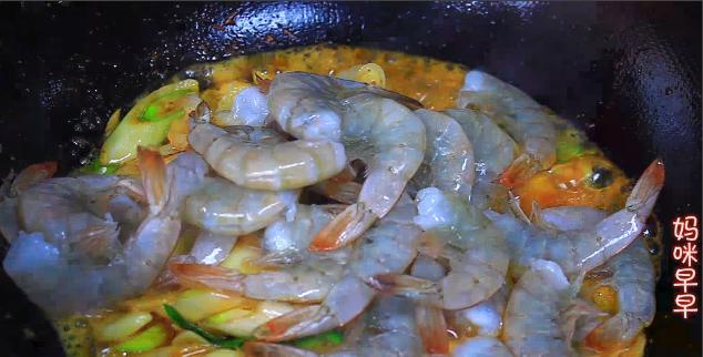 1斤的虾怎么吃,一斤河虾怎么炸才酥又脆