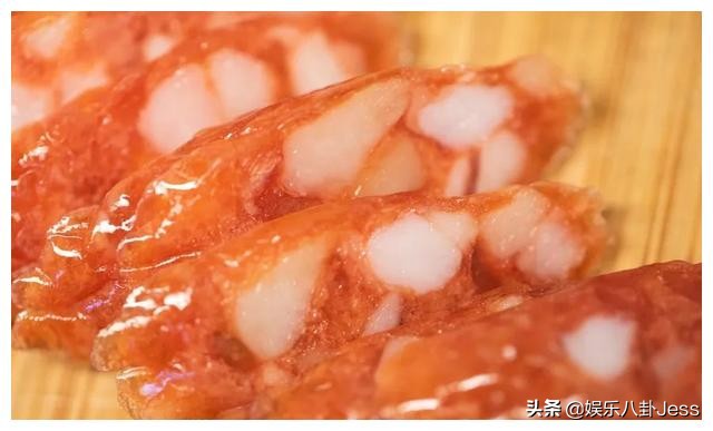 在李佳琦直播间买零食，是个划算的选择吗？