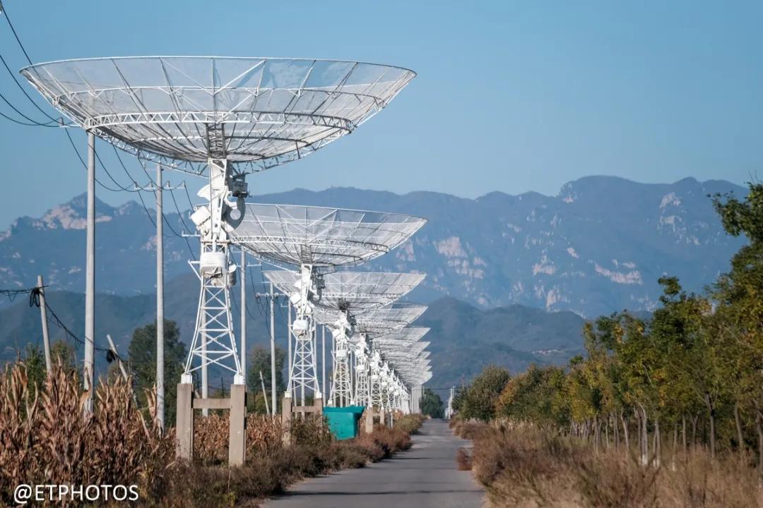 万元左右相机是选单反还是微单,万元以内适合拍妹子的微单