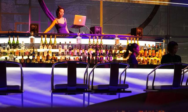 姑苏古城之夜的现代舞曲｜苏州W酒店