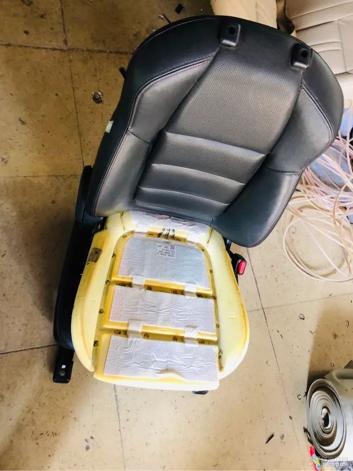 真皮座椅破了一点皮还在上面,汽车真皮座椅破了如何修复