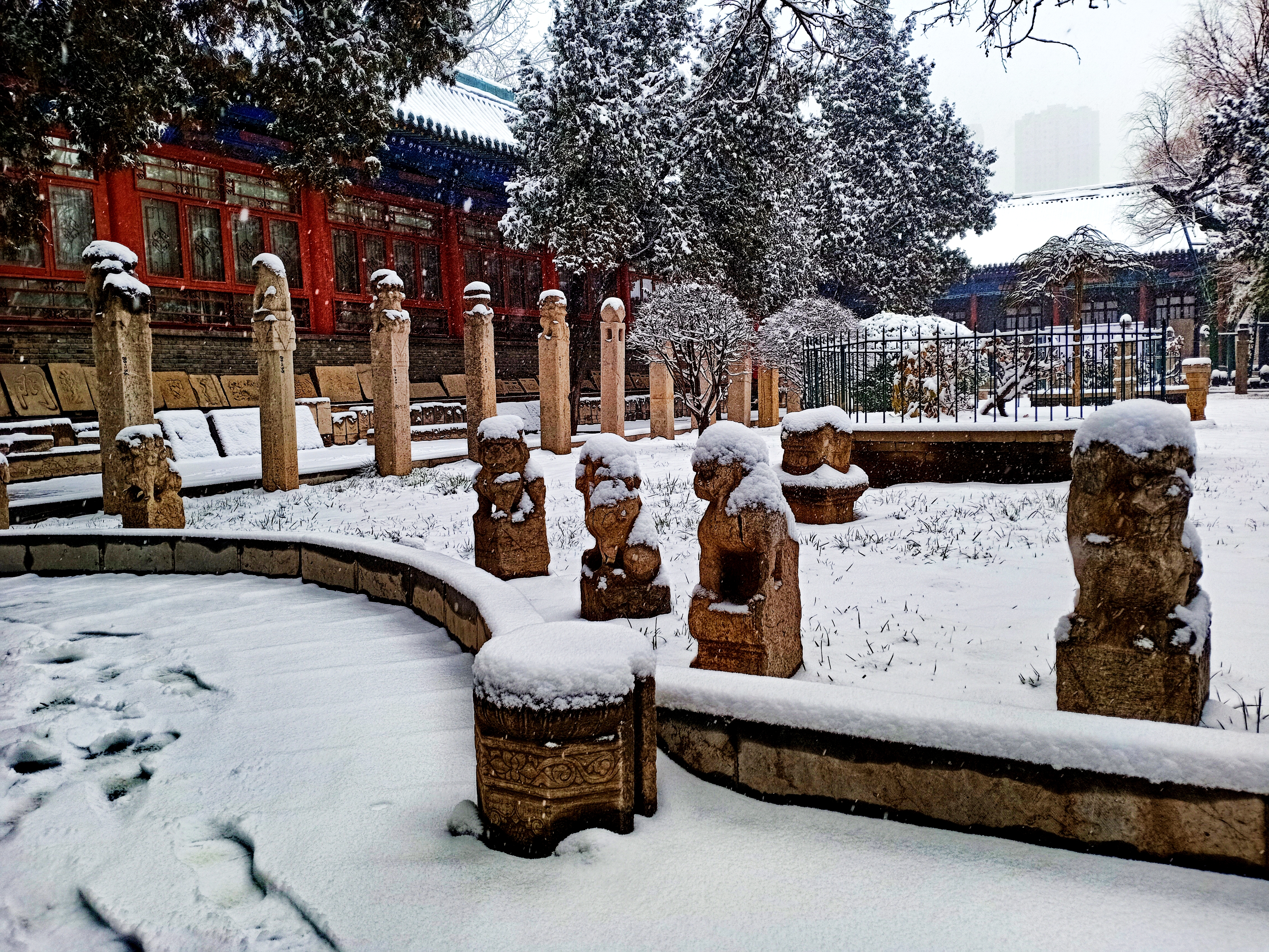 晚清中兴名臣张之洞,中兴名臣曾国藩和晚清权臣李鸿章