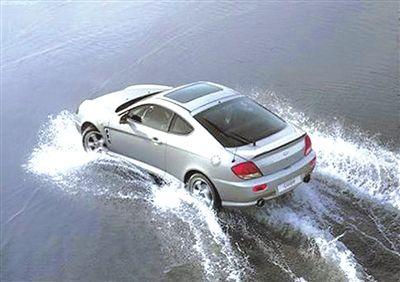 暴雨汽车进水保险赔吗,暴雨天汽车涉水怎么办