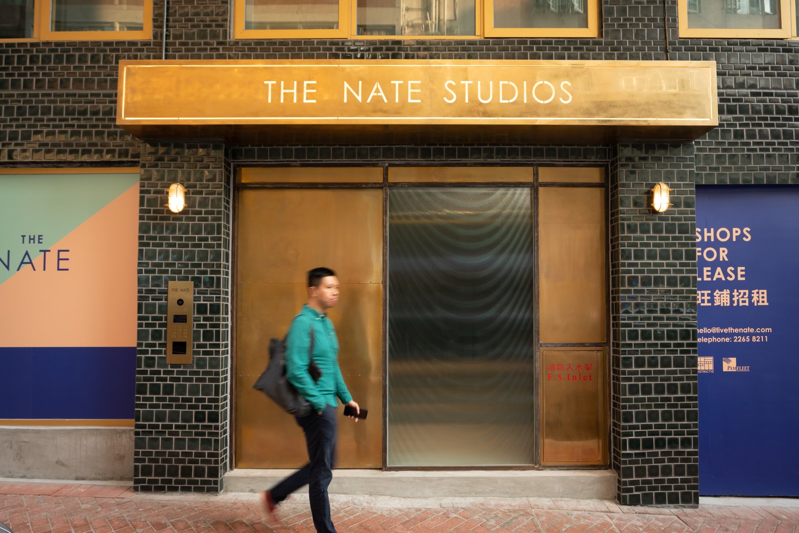 香港寸土寸金是因为地方小吗,寸土寸金的香港房子虽小却也精致