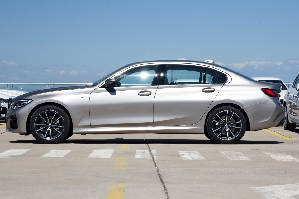 宝马320的2.0T只有156马力,难道是涡轮减压发动机