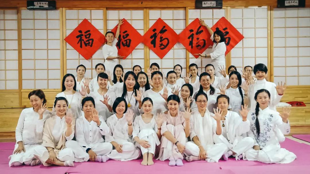 越独立的女人，越充满力量|心韵同门莉莉