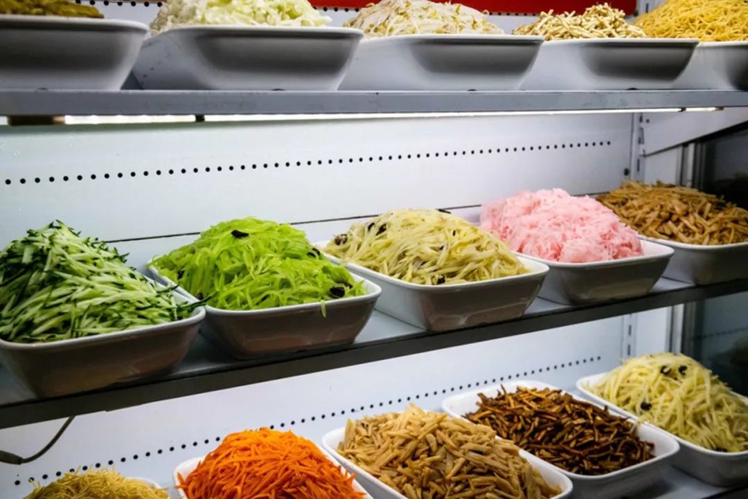 丝恋餐饮管理有限公司董事长周杰,丝恋创始人是谁