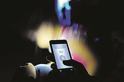 花29.9元就能看全网收费视频？“蝴蝶精灵”“海豚宝”两款APP涉案，幕后团伙被摧毁