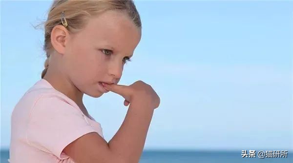 天天吸猫猫毛会被吸进身体里吗,肺里能吸进猫毛么