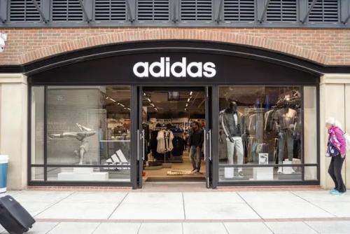 阿迪和彪马的渊源电影,阿迪达斯和彪马的品牌传奇故事